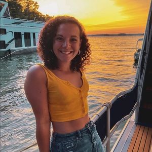 Meet your Posher, Anna